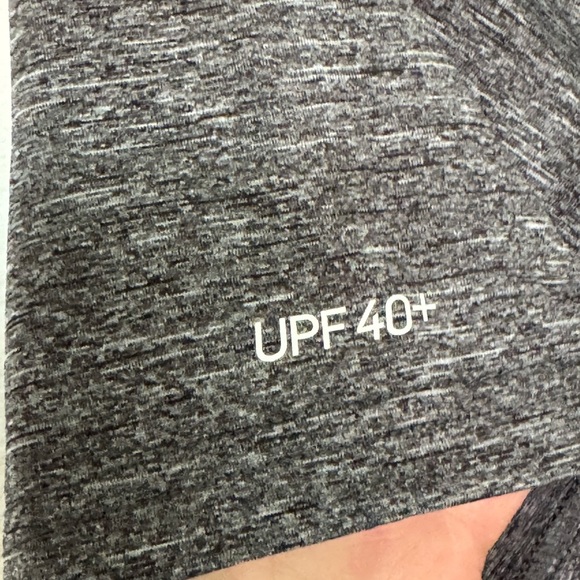 Nike Swim T-Shirt Men’s Medium Grey UPF 40+ Short Sleeve Sportswear Tee Shirt L - Picture 4 of 4